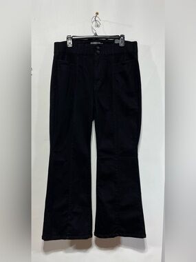 Torrid Bombshell Flare Stretch Denim Jeans In Black Size 16 Short Inseam 29” NWT